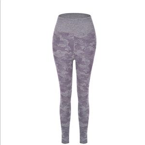 Camo Seamless High-waisted Purple Legging - Medium